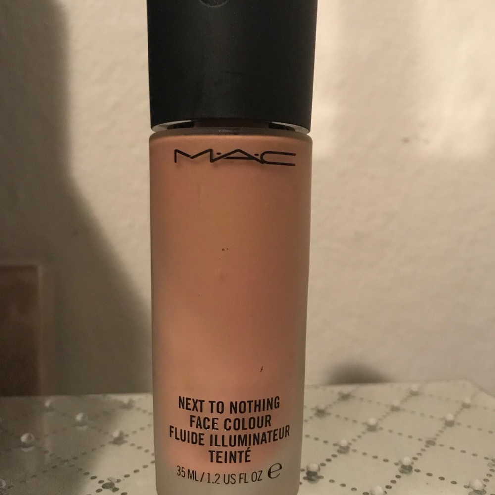 MAC Next To Nothing Face Colour